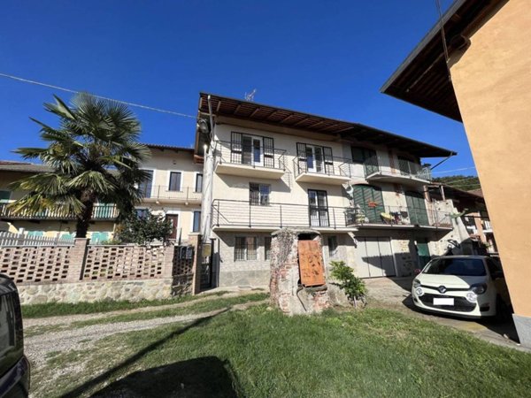 casa indipendente in vendita ad Agliè in zona Santa Maria