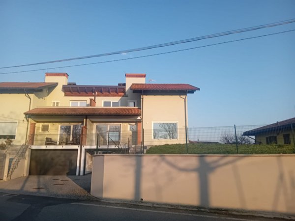 casa indipendente in vendita ad Agliè