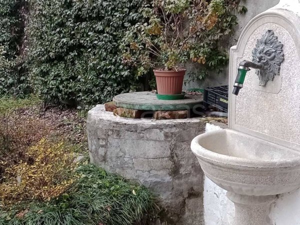 casa indipendente in vendita ad Agliè