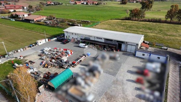 locale commerciale in vendita ad Agliè