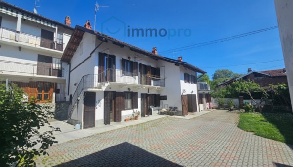 casa indipendente in vendita ad Agliè