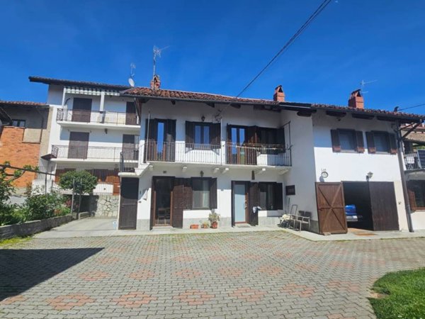 casa indipendente in vendita ad Agliè