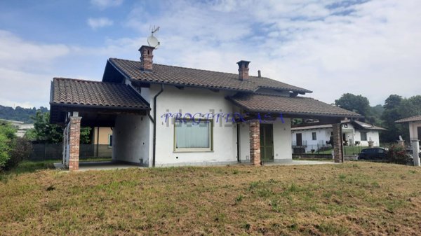 casa indipendente in vendita ad Agliè