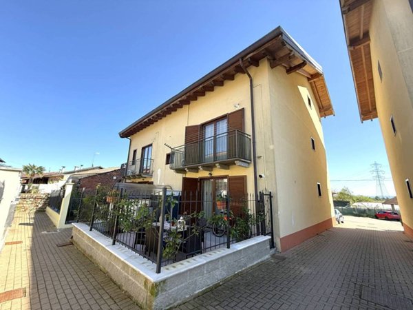 appartamento in vendita ad Agliè in zona Santa Maria