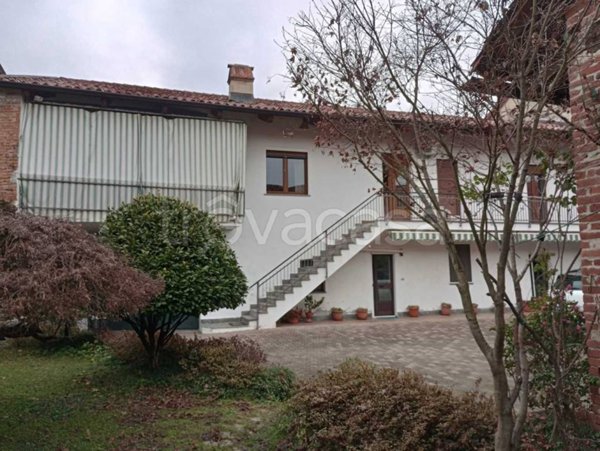 casa indipendente in vendita ad Agliè