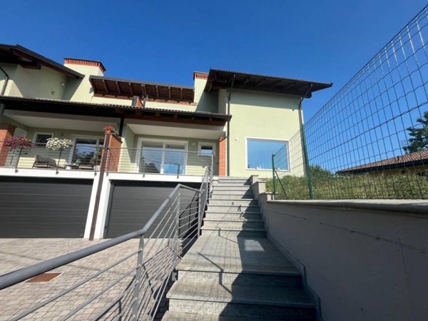casa indipendente in vendita ad Agliè