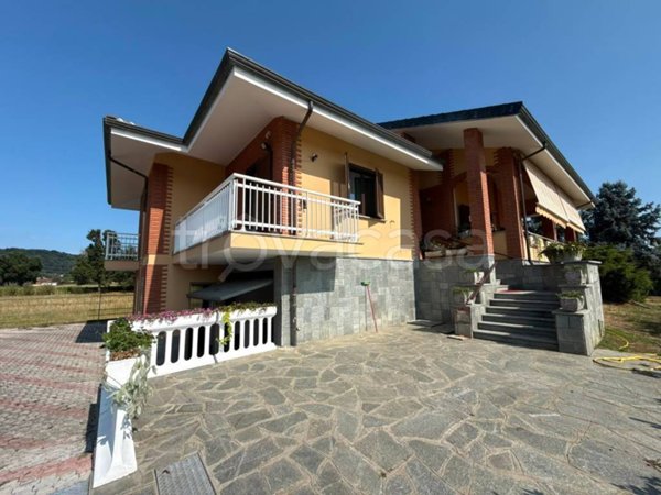 casa indipendente in vendita ad Agliè in zona Santa Maria
