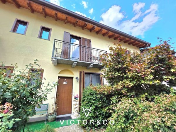 casa indipendente in vendita ad Agliè in zona Santa Maria