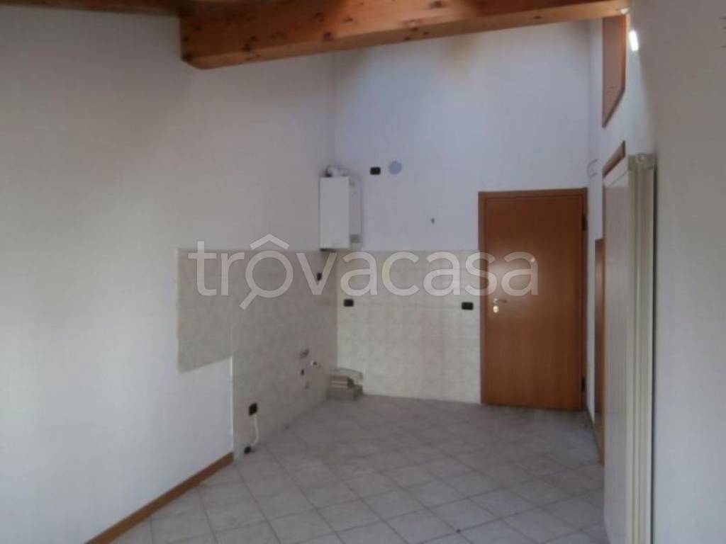 appartamento in vendita ad Azzano San Paolo