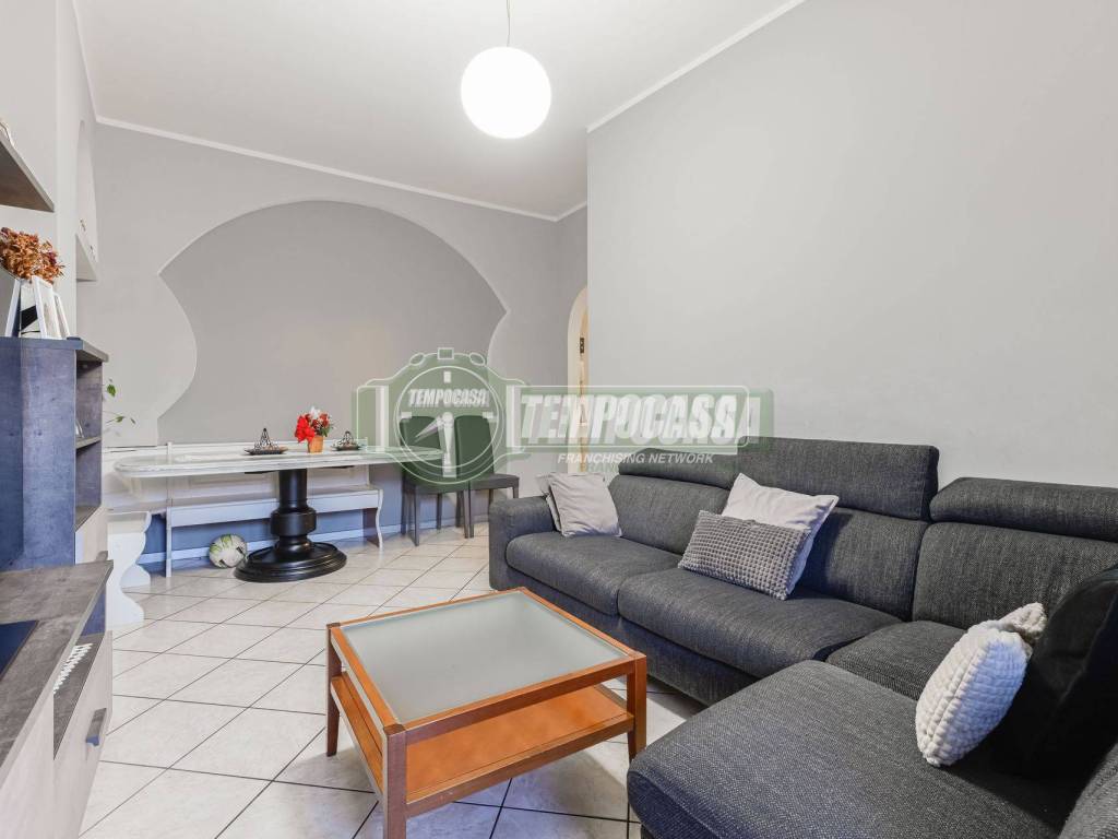 appartamento in vendita ad Azzano San Paolo