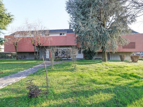 intera palazzina in vendita ad Azzano San Paolo