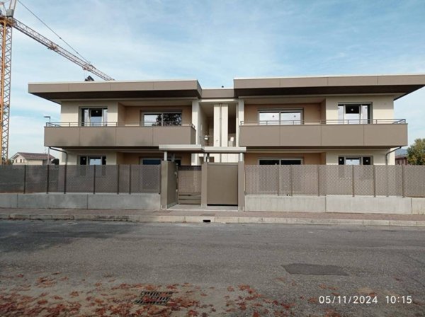 appartamento in vendita ad Azzano San Paolo