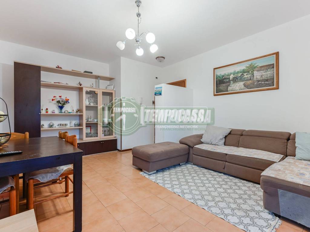 appartamento in vendita ad Azzano San Paolo