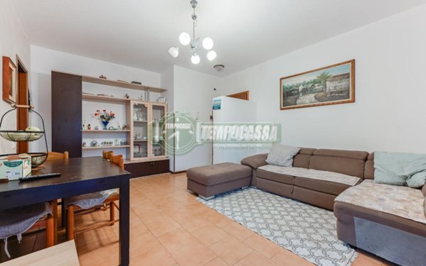 appartamento in vendita ad Azzano San Paolo