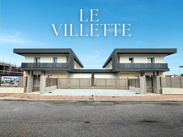 casa indipendente in vendita ad Azzano San Paolo