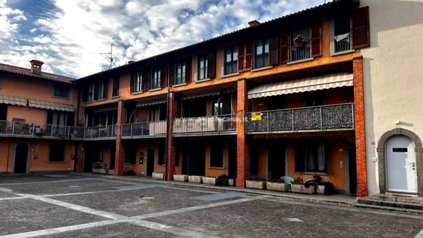 appartamento in vendita ad Azzano San Paolo