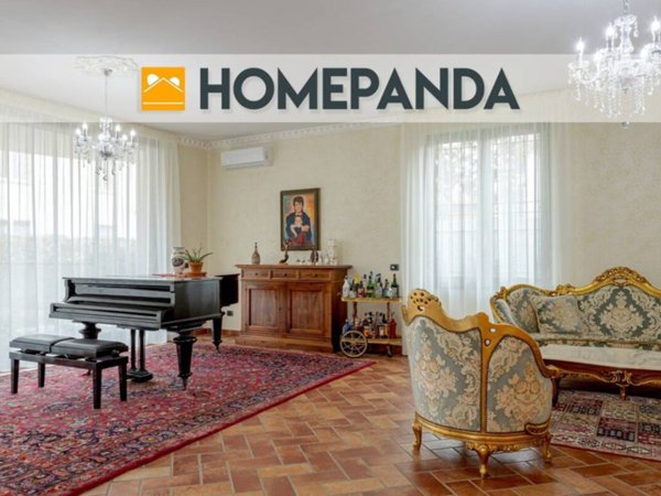 casa indipendente in vendita ad Azzano San Paolo