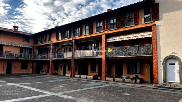 appartamento in vendita ad Azzano San Paolo