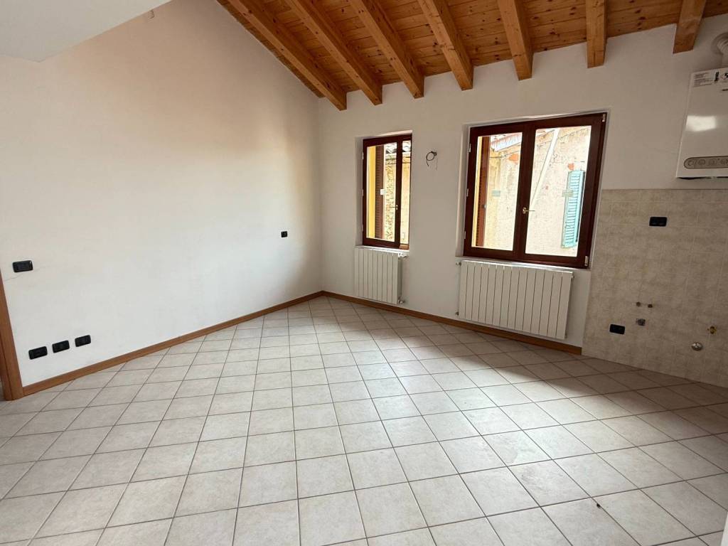 appartamento in vendita ad Azzano San Paolo
