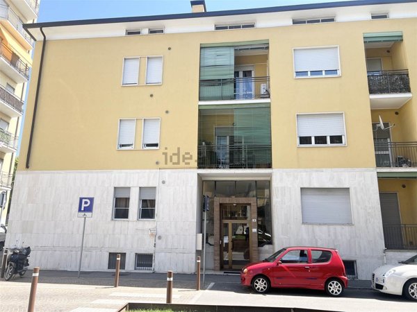 appartamento in vendita ad Azzano San Paolo