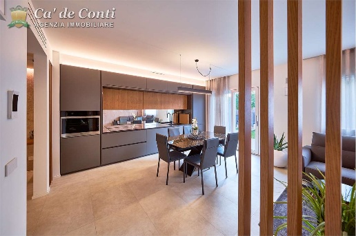 casa indipendente in vendita ad Azzano San Paolo