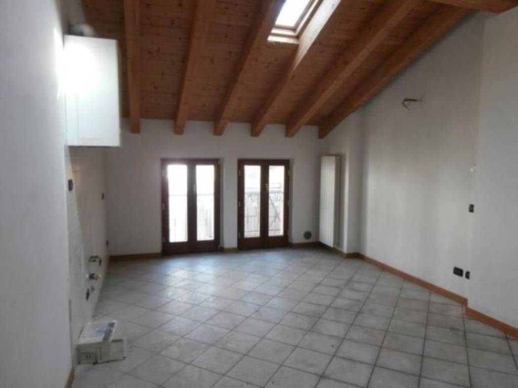 appartamento in vendita ad Azzano San Paolo