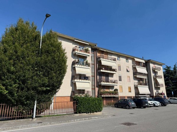appartamento in vendita ad Azzano San Paolo
