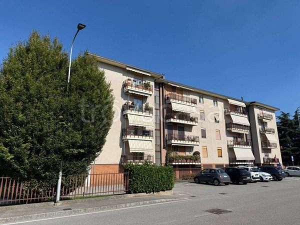 appartamento in vendita ad Azzano San Paolo