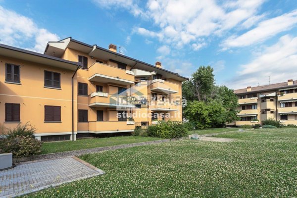 appartamento in vendita ad Azzano San Paolo