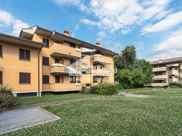 appartamento in vendita ad Azzano San Paolo
