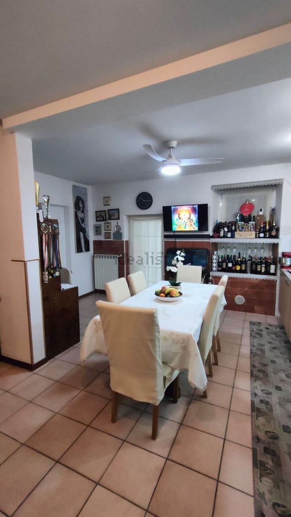 casa indipendente in vendita ad Azzano San Paolo