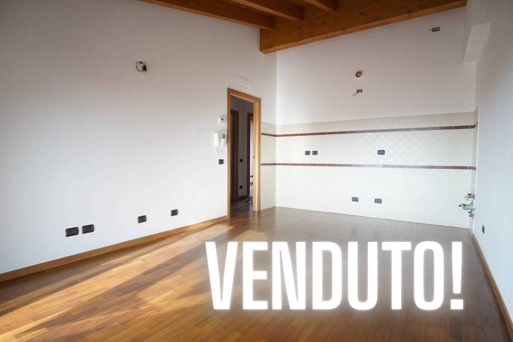 appartamento in vendita ad Azzano San Paolo