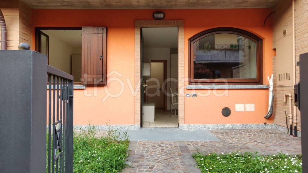 appartamento in vendita ad Azzano San Paolo