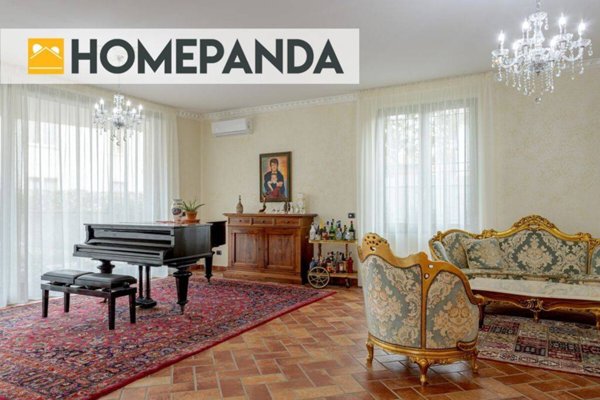 casa indipendente in vendita ad Azzano San Paolo