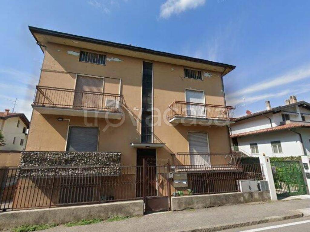 appartamento in vendita ad Azzano San Paolo