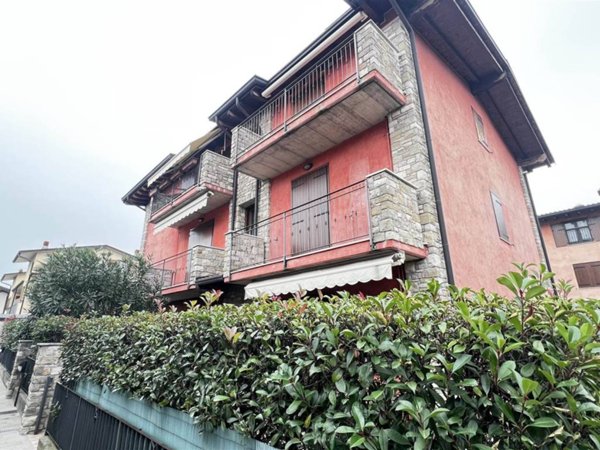 appartamento in vendita ad Azzano San Paolo