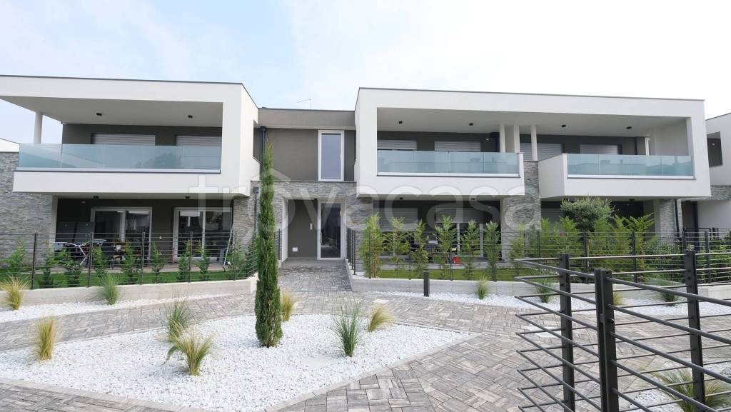 appartamento in vendita ad Azzano San Paolo