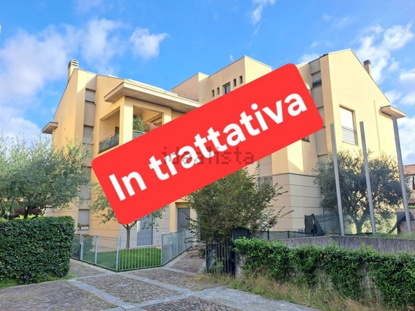 appartamento in vendita ad Azzano San Paolo