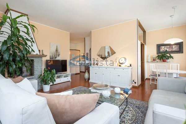 appartamento in vendita ad Azzano San Paolo