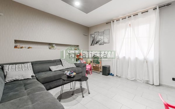 appartamento in vendita ad Azzano San Paolo