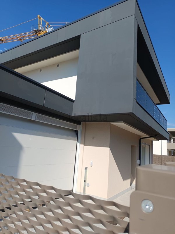 casa indipendente in vendita ad Azzano San Paolo