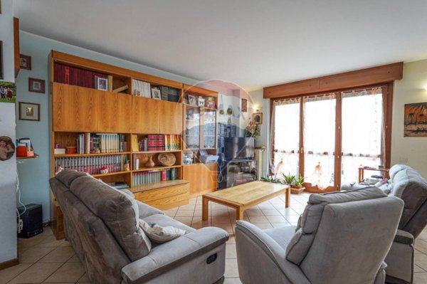 appartamento in vendita ad Azzano San Paolo