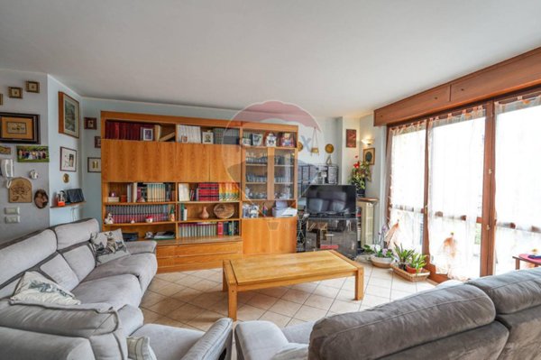 appartamento in vendita ad Azzano San Paolo