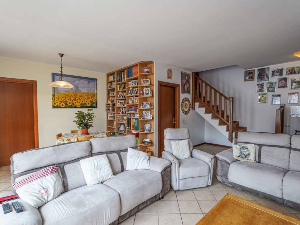 appartamento in vendita ad Azzano San Paolo