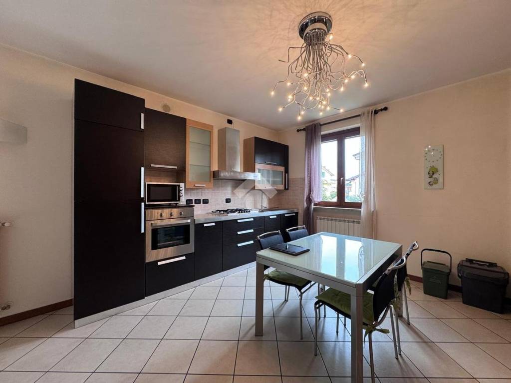 appartamento in vendita ad Azzano San Paolo