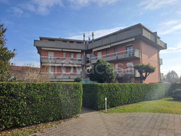 appartamento in vendita ad Azzano San Paolo