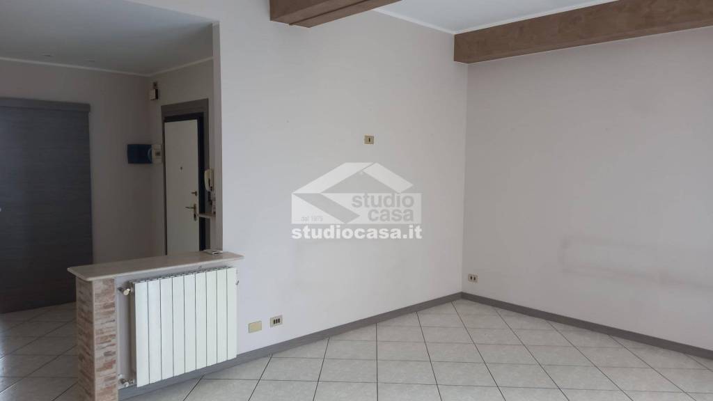 appartamento in vendita ad Azzano San Paolo