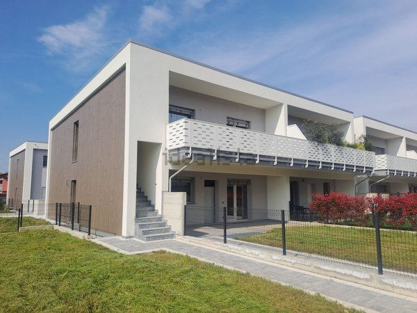 appartamento in vendita ad Azzano San Paolo