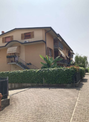 appartamento in vendita ad Azzano San Paolo