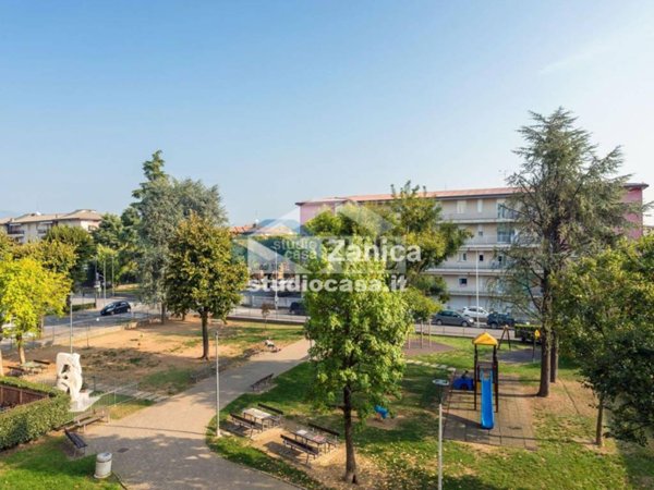 appartamento in vendita ad Azzano San Paolo